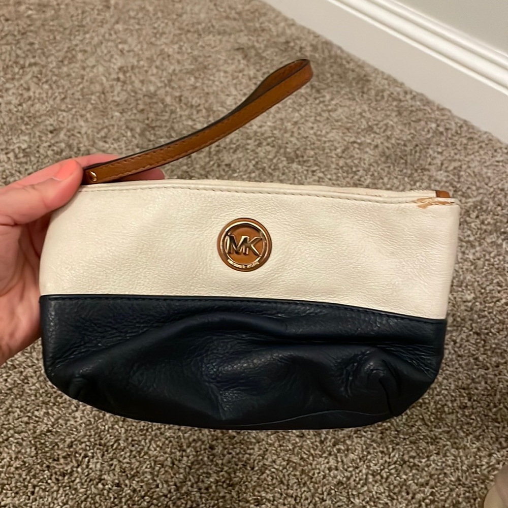 Michael Kors wristlet